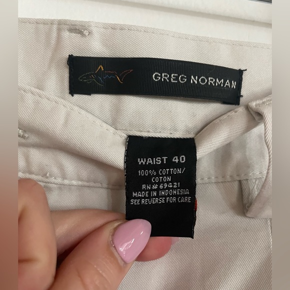 Tan men’s golf shorts - Picture 4 of 6